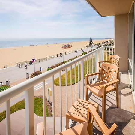Hampton Inn Virginia Beach Oceanfront North Εξωτερικό φωτογραφία